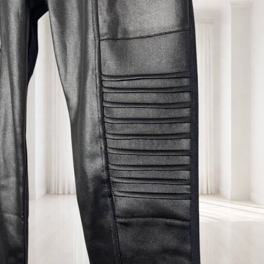 Julia Faux Leather Moto Pull On Pants S/M Black Edgy Minimalist Biker Leggings - Picture 5 of 12